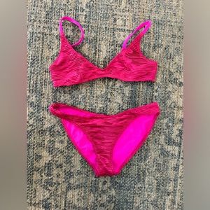 SOLD. triangl maia bikini xs